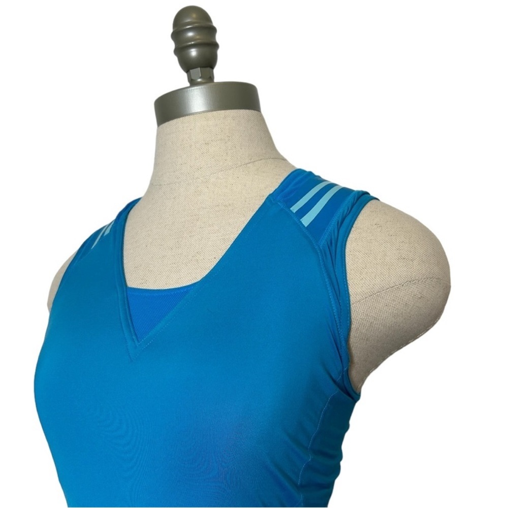 Reebok Women’s Malibu Blue EasyTone Workout Tank with Built in Shelf Bra Medium